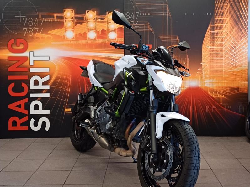 KAWASAKI Z650 GRT 12 mois